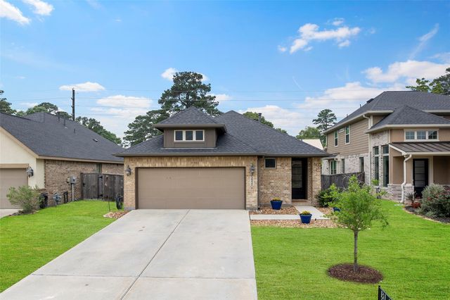 35440 Woodtrace Circle, Pinehurst, TX 77362