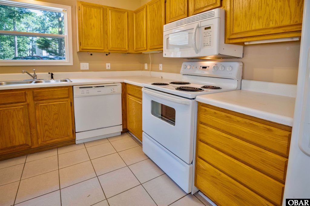 Image 10 of property listing at 204 Sir Richard East lot 53, Kill Devil Hills, NC 27948