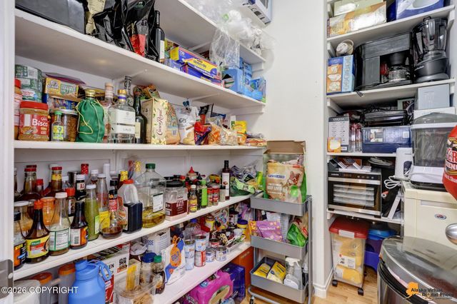 7302 Kidron Street, Anchorage, AK 99502