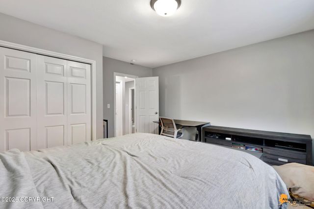 7302 Kidron Street, Anchorage, AK 99502