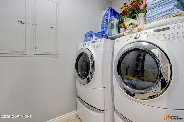 7302 Kidron Street, Anchorage, AK 99502