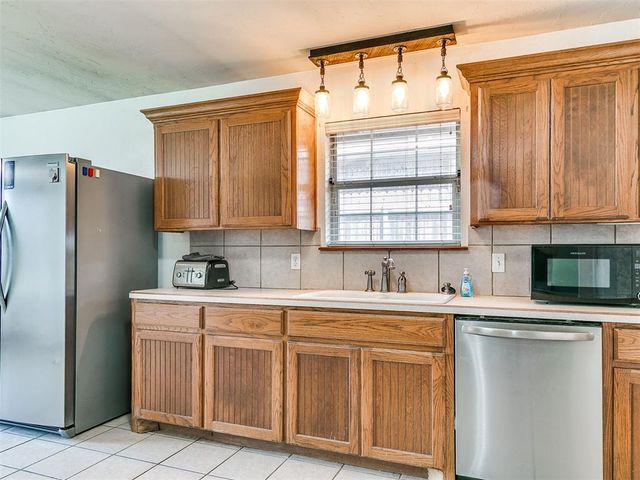 341 E Plantation Terrace, Mustang, OK 73064