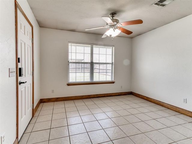 341 E Plantation Terrace, Mustang, OK 73064