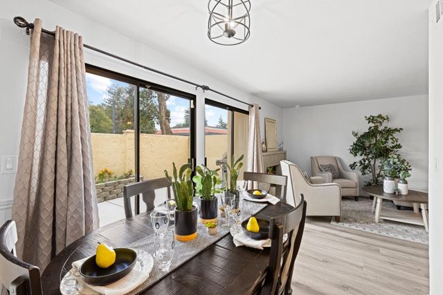 8170 Westwood Drive 22, Gilroy, CA 95020