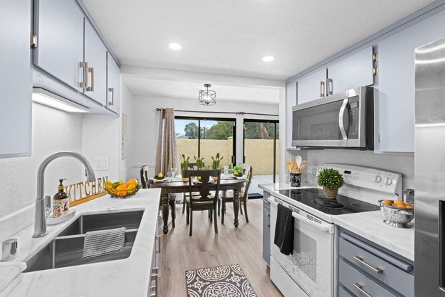 8170 Westwood Drive 22, Gilroy, CA 95020