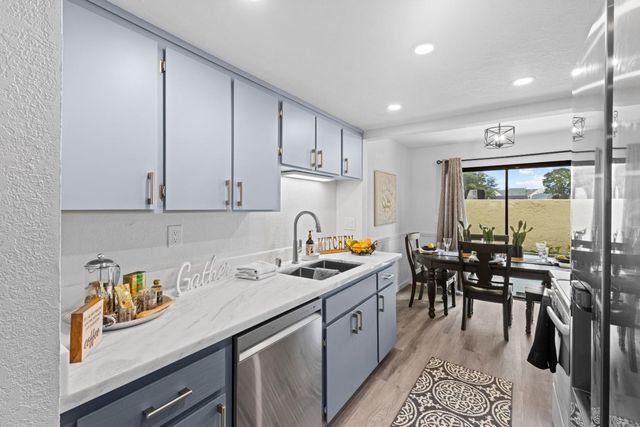 8170 Westwood Drive 22, Gilroy, CA 95020