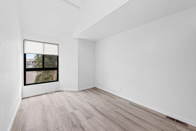 8170 Westwood Drive 22, Gilroy, CA 95020