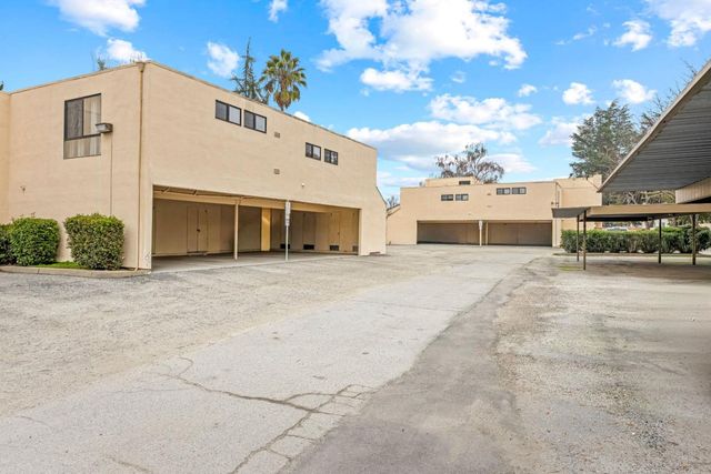 8170 Westwood Drive 22, Gilroy, CA 95020