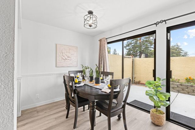 8170 Westwood Drive 22, Gilroy, CA 95020