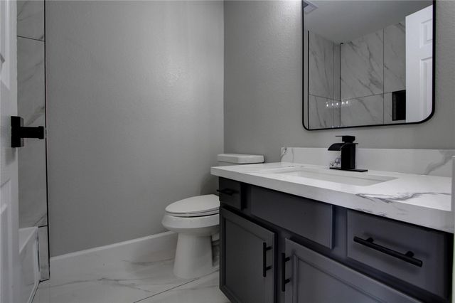 1310 Evermore Manor Lane, Houston, TX 77073