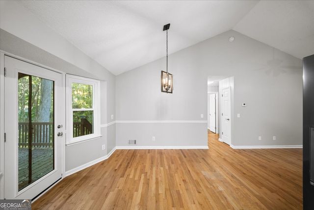 1528 Oakleaf Drive, Auburn, GA 30011