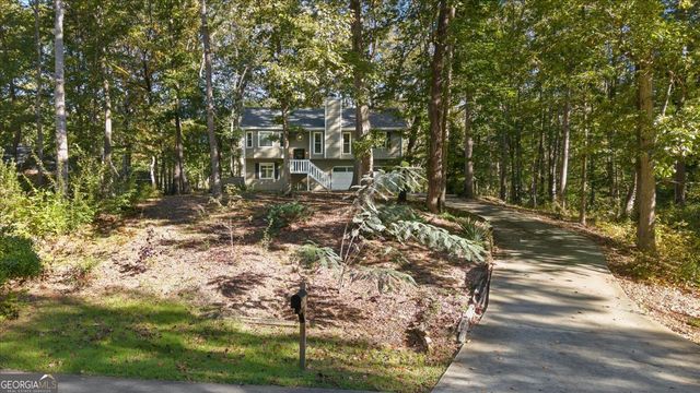1528 Oakleaf Drive, Auburn, GA 30011