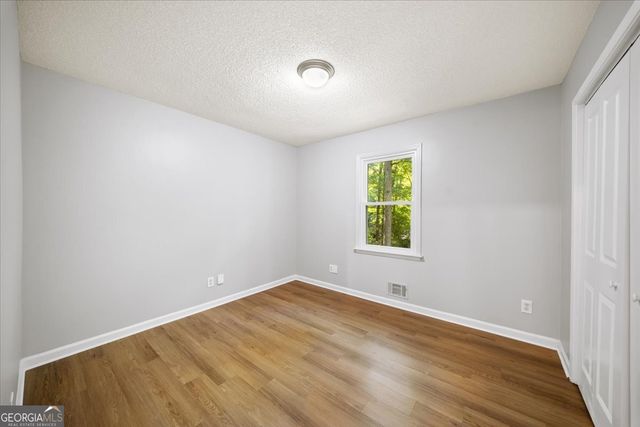 1528 Oakleaf Drive, Auburn, GA 30011
