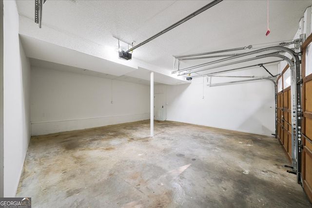 1528 Oakleaf Drive, Auburn, GA 30011