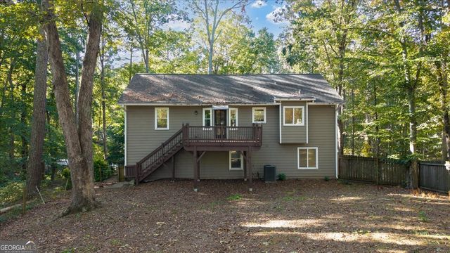 1528 Oakleaf Drive, Auburn, GA 30011