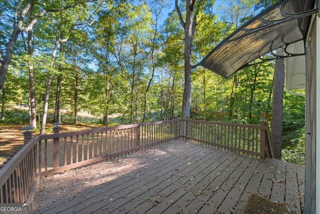 1528 Oakleaf Drive, Auburn, GA 30011