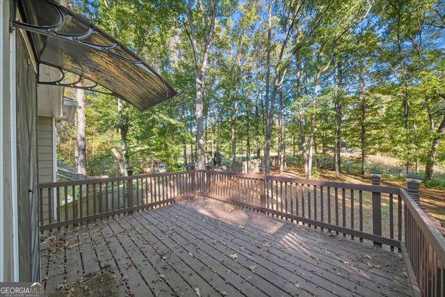 1528 Oakleaf Drive, Auburn, GA 30011
