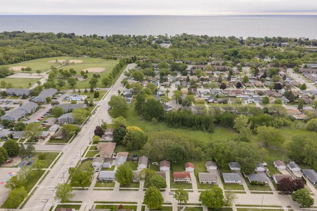 1515 19th AVENUE, Kenosha, WI 53140