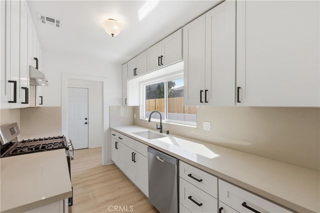2831 N E Street, San Bernardino, CA 92405