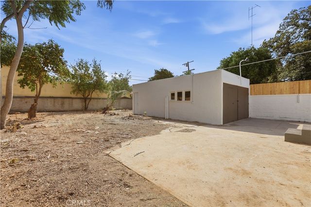 2831 N E Street, San Bernardino, CA 92405