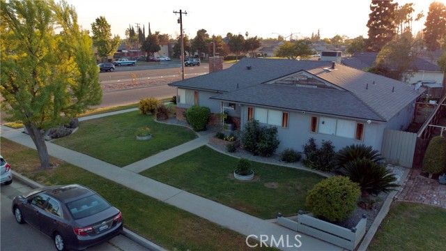5419 N Callisch, Fresno, CA 93710