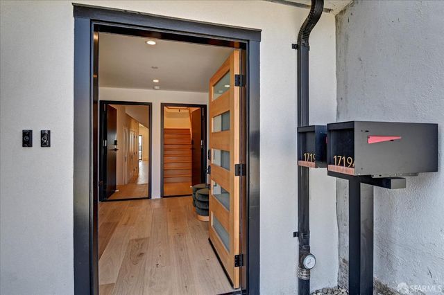 1719 33rd Avenue, San Francisco, CA 94122