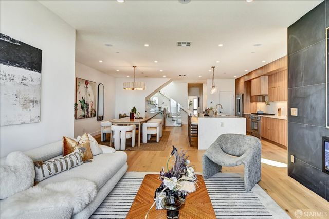 1719 33rd Avenue, San Francisco, CA 94122