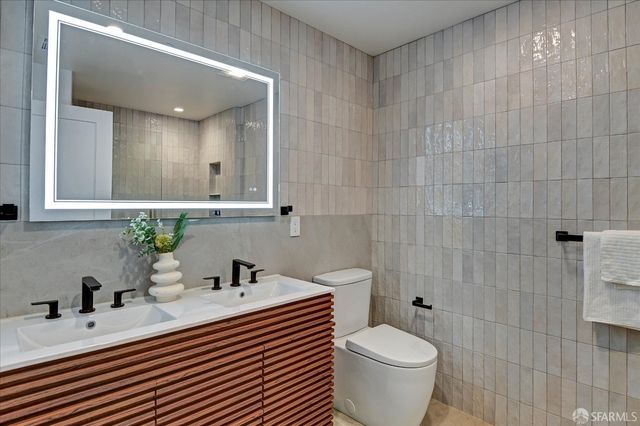 1719 33rd Avenue, San Francisco, CA 94122