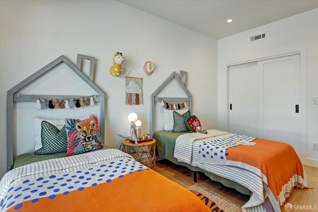 1719 33rd Avenue, San Francisco, CA 94122