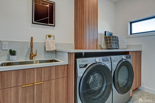 1719 33rd Avenue, San Francisco, CA 94122