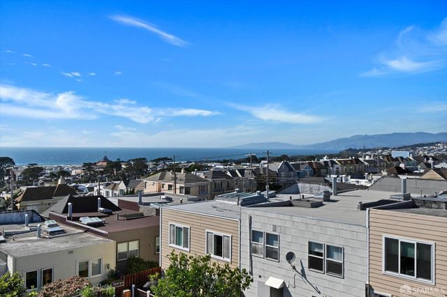 1719 33rd Avenue, San Francisco, CA 94122