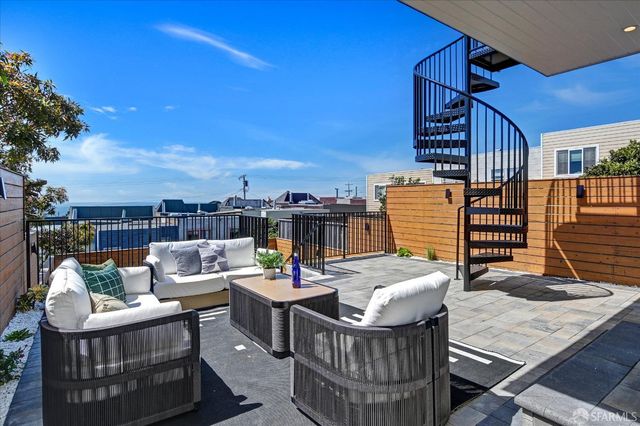 1719 33rd Avenue, San Francisco, CA 94122