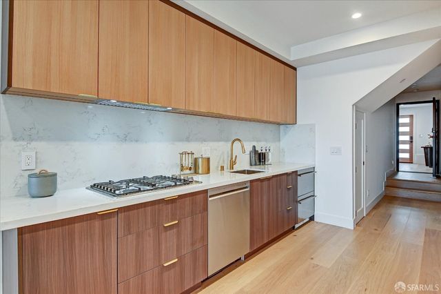 1719 33rd Avenue, San Francisco, CA 94122