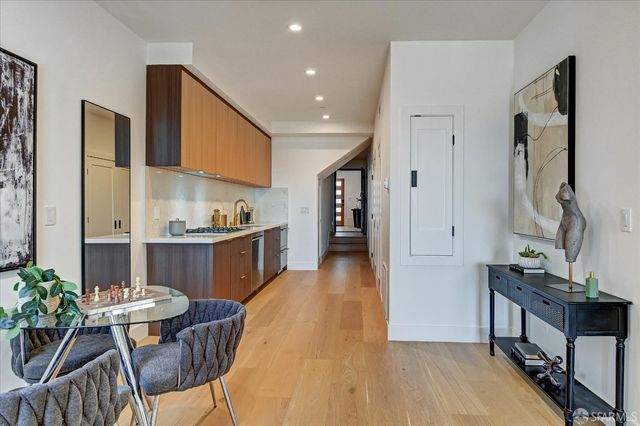 1719 33rd Avenue, San Francisco, CA 94122