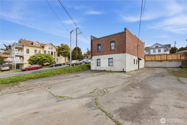 2602 Grand Avenue, Everett, WA 98201