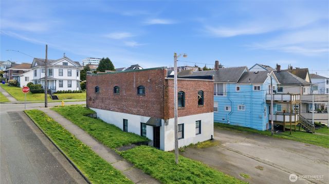2602 Grand Avenue, Everett, WA 98201
