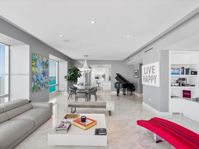 1425 Brickell Ave 52BC, Miami, FL 33131