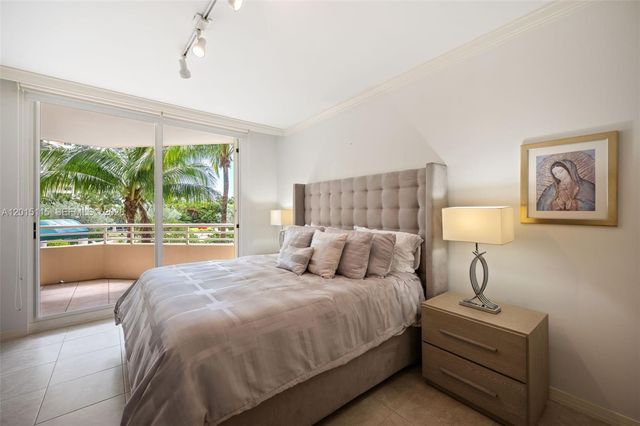 888 Brickell Key Dr 609, Miami, FL 33131