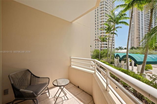 888 Brickell Key Dr 609, Miami, FL 33131