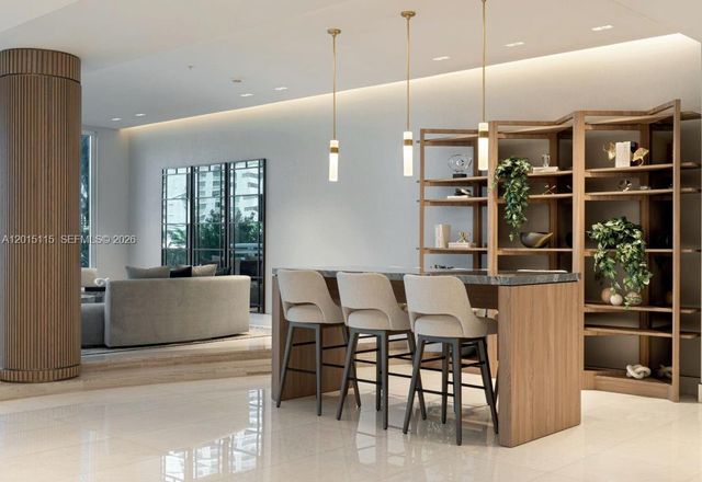 888 Brickell Key Dr 609, Miami, FL 33131