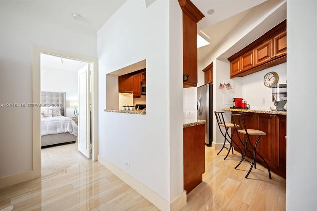 888 Brickell Key Dr 609, Miami, FL 33131