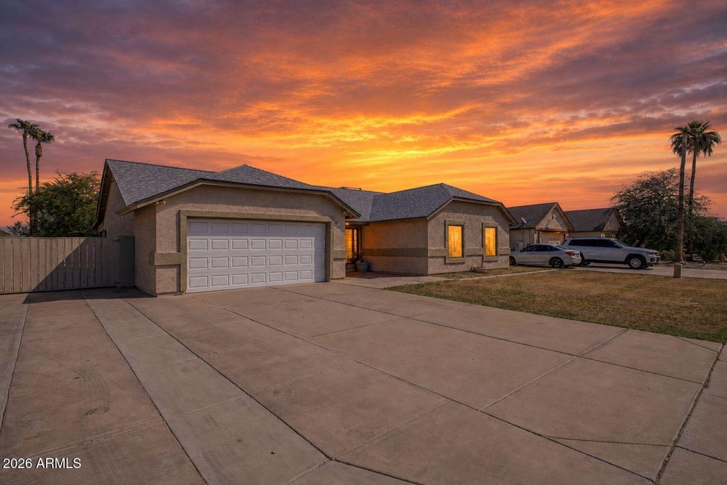 8708 W Townley Avenue, Peoria, AZ 85345 — photo 2