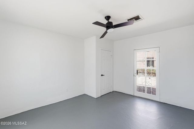 1211 S 9th Avenue, Tucson, AZ 85713