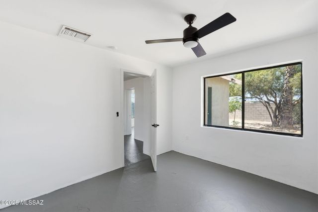 1211 S 9th Avenue, Tucson, AZ 85713