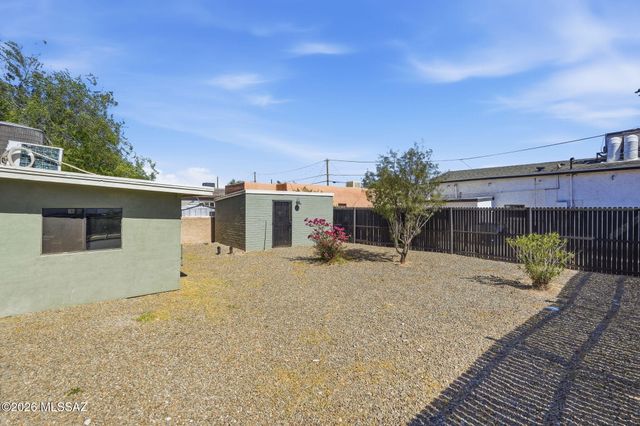 1211 S 9th Avenue, Tucson, AZ 85713