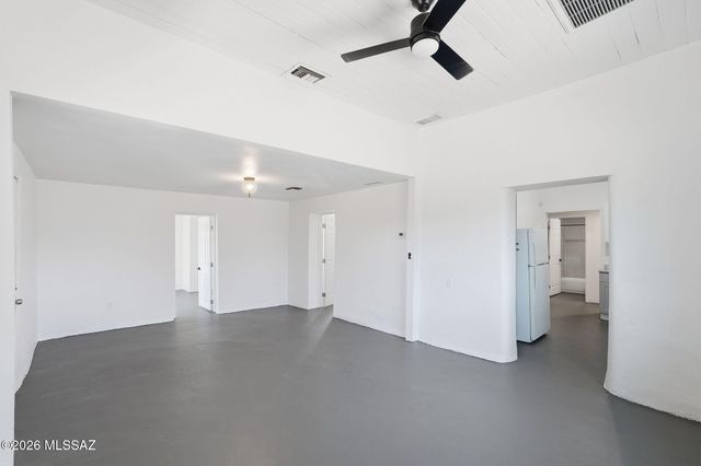 1211 S 9th Avenue, Tucson, AZ 85713