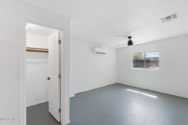 1211 S 9th Avenue, Tucson, AZ 85713