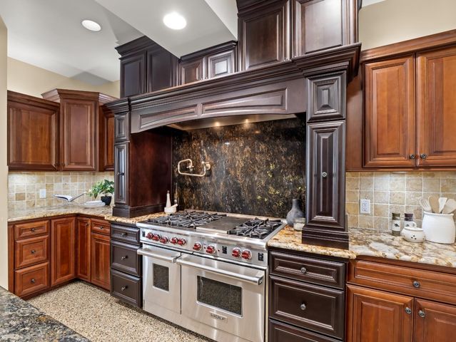 17113 Mark Road, Madera, CA 93636