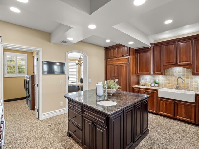 17113 Mark Road, Madera, CA 93636