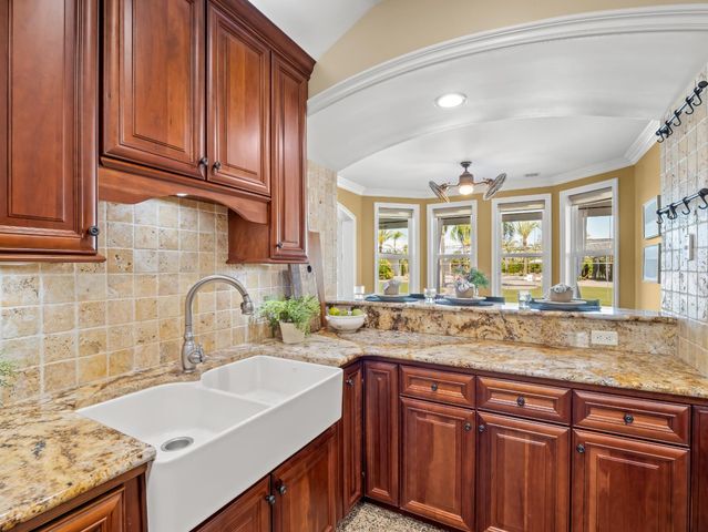 17113 Mark Road, Madera, CA 93636
